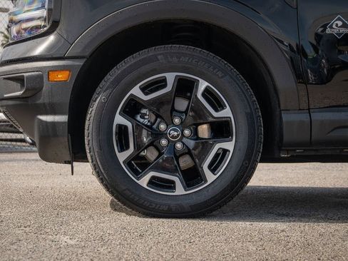 Used 2024 Ford Bronco Sport Outer Banks w/ Tech Package image 17