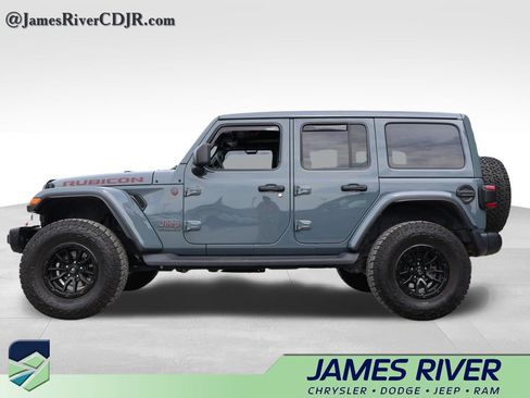 Used 2024 Jeep Wrangler Unlimited Rubicon AWD/4WD image 2