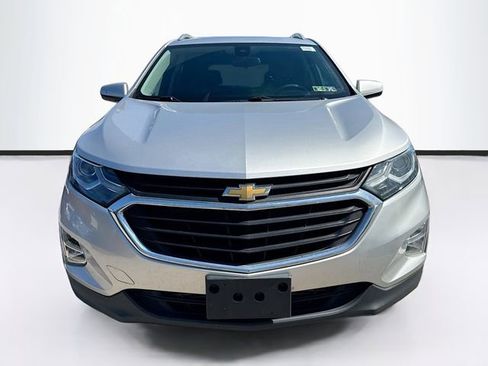 Used 2020 Chevrolet Equinox LT image 2