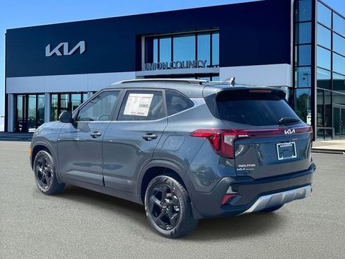 New 2026 Kia Seltos EX FWD image 4