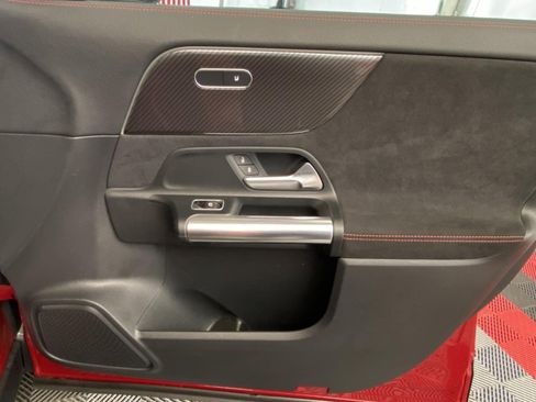 Used 2022 Mercedes-Benz GLA 250 4MATIC image 7