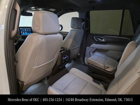 Used 2022 Chevrolet Tahoe Z71 w/ Luxury Package image 18