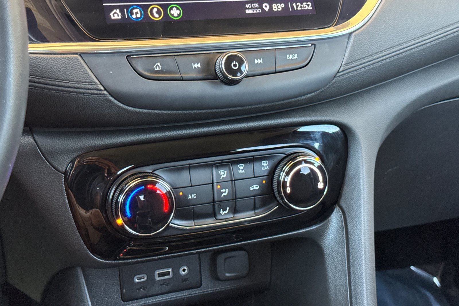 Used 2023 Buick Encore GX Preferred FWD image 24