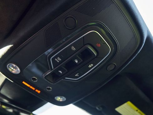 Used 2024 Lamborghini Urus Performante AWD/4WD image 87