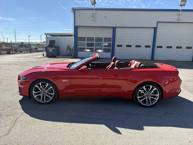 Used 2022 Ford Mustang GT Premium w/ Equipment Group 401A RWD image 9