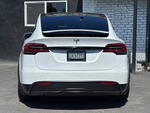 Used 2022 Tesla Model X AWD/4WD image 17