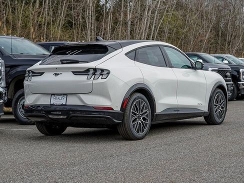 New 2024 Ford Mustang Mach-E Premium image 31