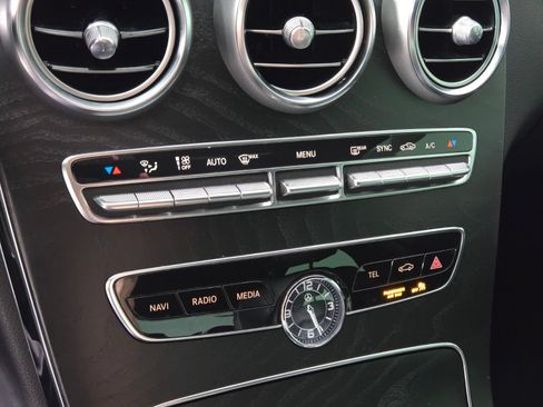 Used 2020 Mercedes-Benz C 300 Sedan image 30