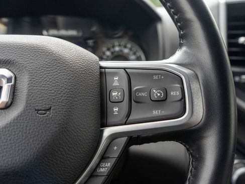 Used 2024 RAM 2500 Big Horn w/ Safety Group AWD/4WD image 25