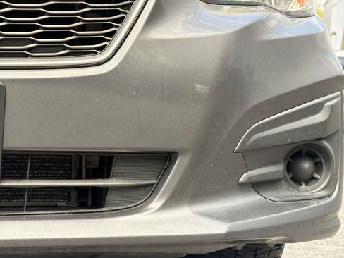 Used 2018 Subaru Impreza 2.0i Premium AWD/4WD image 11