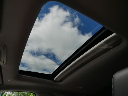 Certified 2025 Acura ADX FWD image 33
