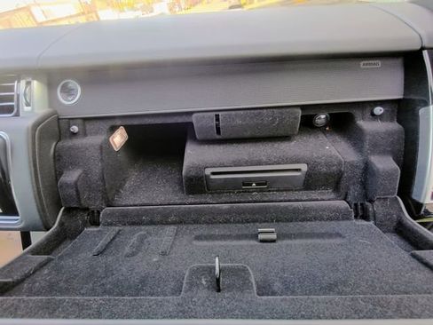 Used 2020 Land Rover Range Rover HSE image 46