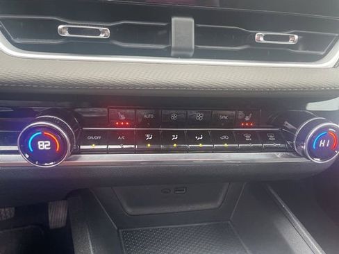 Certified 2025 Chevrolet Equinox LT w/ Convenience Package II image 13