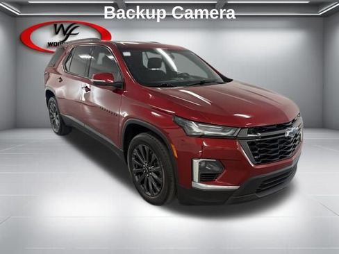Used 2023 Chevrolet Traverse RS AWD/4WD image 3