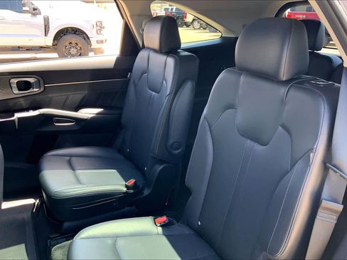 Used 2024 Kia Sorento SX FWD image 21
