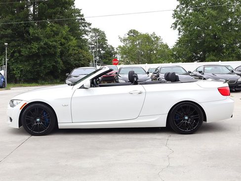 Used 2011 BMW 335i Convertible RWD image 6