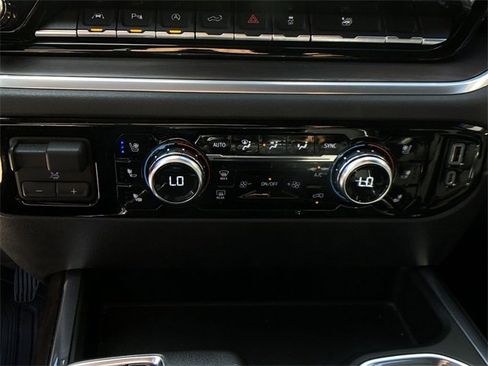 Certified 2022 GMC Sierra 1500 SLT w/ SLT Premium Plus Package image 27