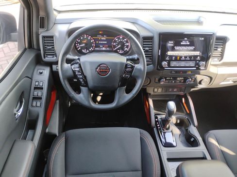Used 2024 Nissan Frontier Pro-X RWD image 21