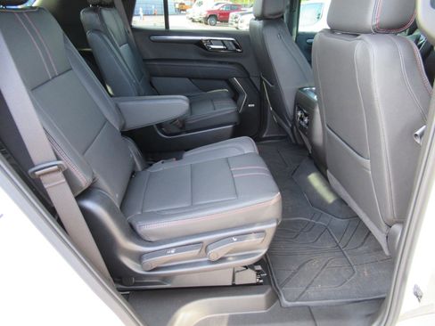 Used 2025 Chevrolet Tahoe RST w/ Comfort Package image 34