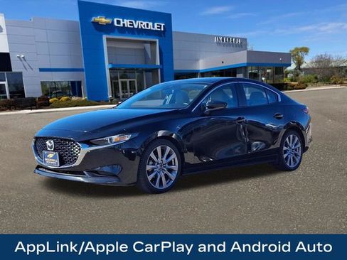 Used 2019 MAZDA MAZDA3 Sedan w/ Preferred Package image 34