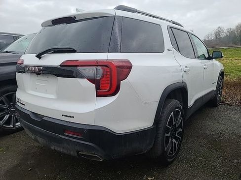 Used 2021 GMC Acadia SLT w/ GMC Pro Grade Package image 3
