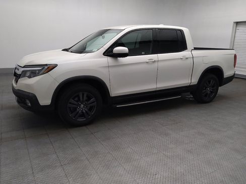 Used 2018 Honda Ridgeline Sport image 2