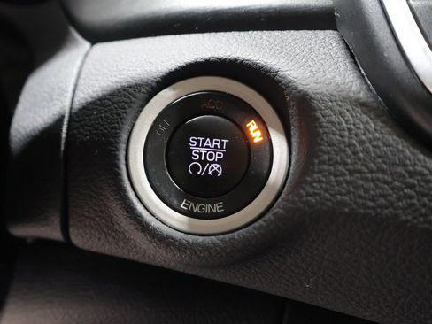 Used 2015 Chrysler 200 Limited w/ Convenience Group FWD image 26