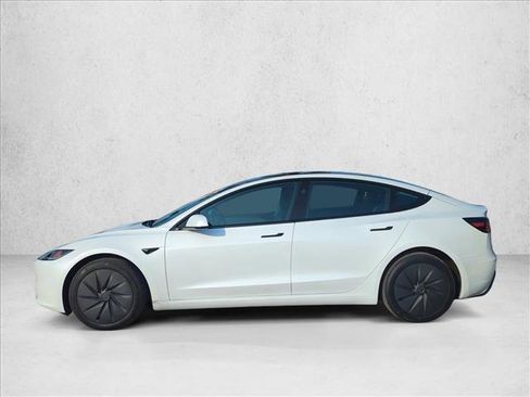 Used 2025 Tesla Model 3 RWD image 5