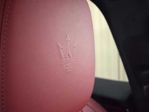 Certified 2025 Maserati Grecale Modena AWD/4WD image 38