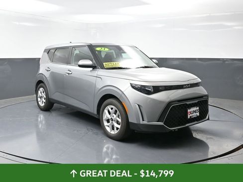 Used 2023 Kia Soul LX w/ Option Group 015 image 5