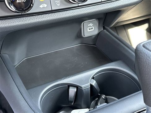 New 2025 Honda HR-V LX image 18