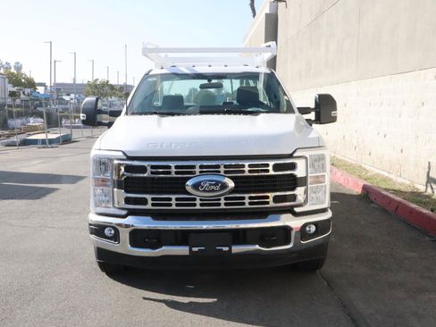 Used 2024 Ford F350 XL w/ XL Chrome Package image 3