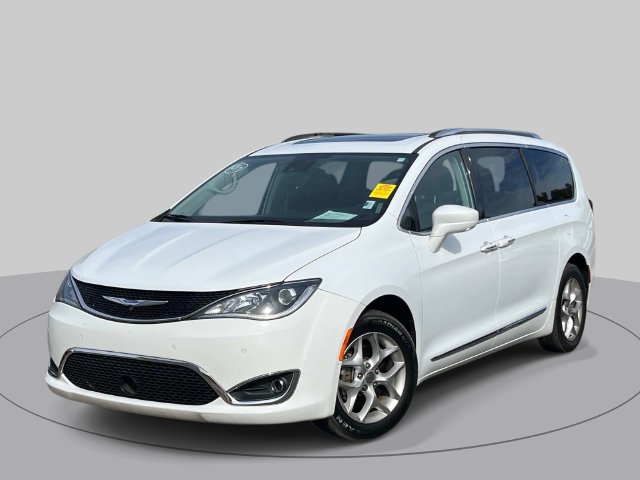 Used 2018 Chrysler Pacifica Touring-L Plus w/ Advanced Safetytec Group FWD image 5