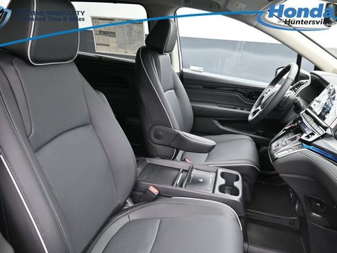 New 2026 Honda Odyssey Elite image 11