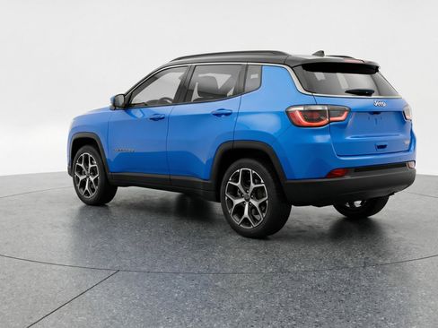 Used 2025 Jeep Compass Limited image 6