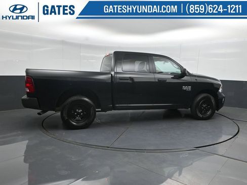 Used 2019 RAM 1500 Tradesman w/ Popular Equipment Group AWD/4WD image 3