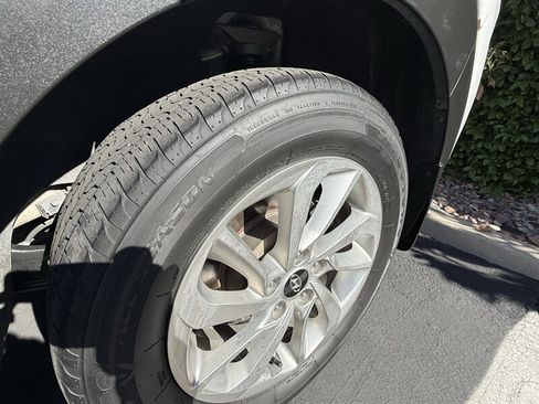 Used 2017 Hyundai Tucson SE image 40