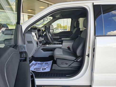 Used 2024 Ford F350 XLT w/ XLT Premium Package image 19