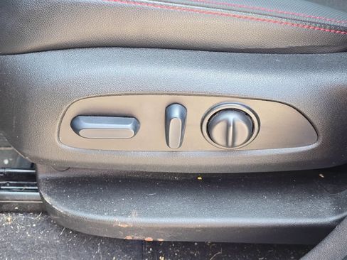 Used 2024 Chevrolet Equinox RS AWD/4WD image 11
