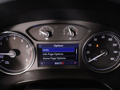 Used 2020 Buick Enclave Essence image 4