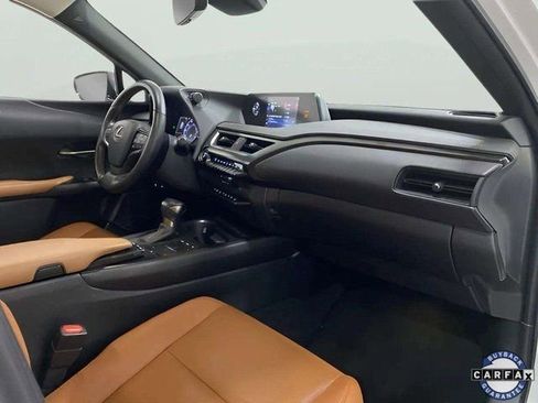 Used 2019 Lexus UX 250h w/ Premium Package image 70