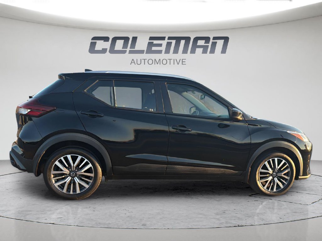 Used 2021 Nissan Kicks SV FWD image 6