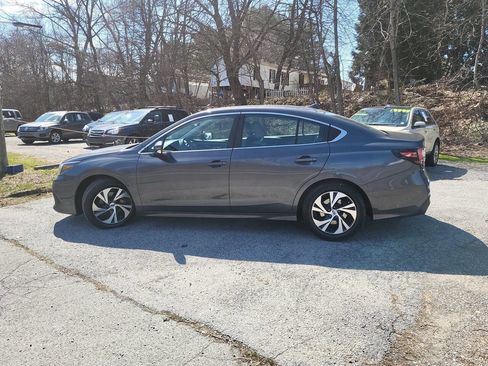 Used 2021 Subaru Legacy Premium image 4