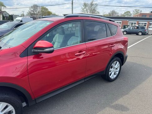 Used 2013 Toyota RAV4 Limited AWD/4WD image 11