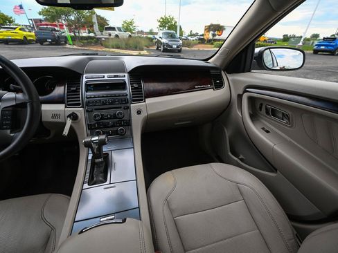 Used 2010 Ford Taurus Limited FWD image 42