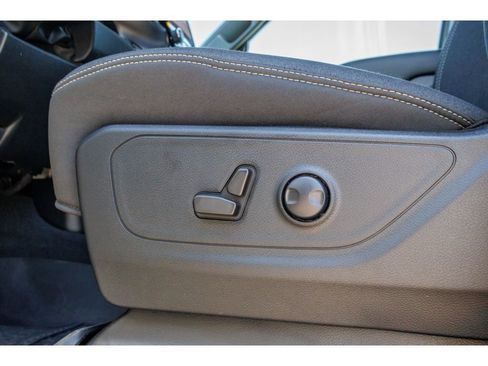 Used 2025 RAM 1500 Big Horn AWD/4WD image 16