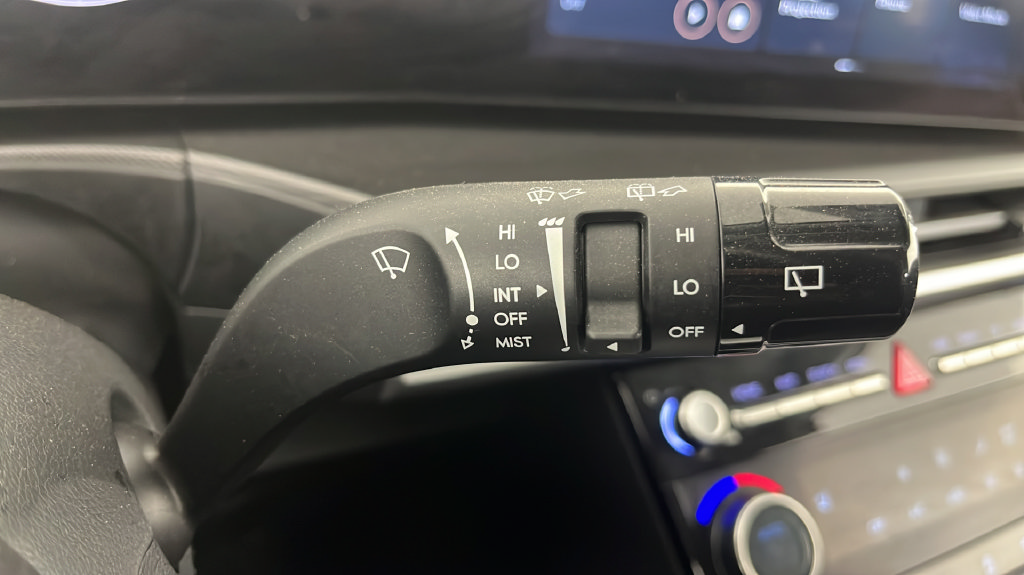 Used 2025 Hyundai Santa Fe SEL AWD/4WD image 31