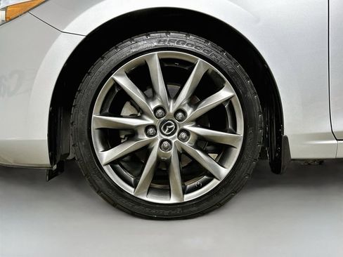 Used 2018 MAZDA MAZDA3 Touring FWD image 37