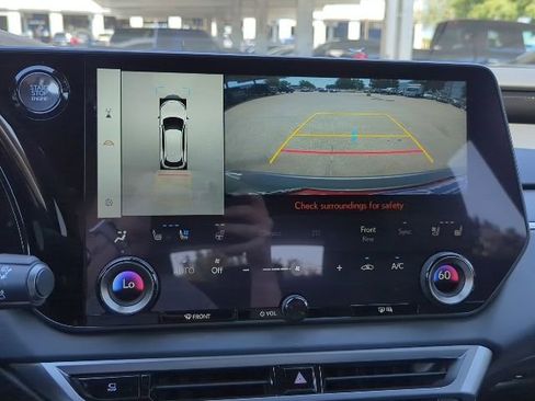 Used 2023 Lexus RX 350 Premium image 8