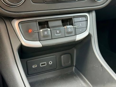 Used 2024 GMC Terrain SLE w/ Driver Convenience Package AWD/4WD image 17